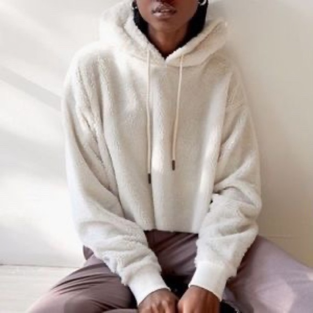 urban outfitters teddy fleece jacket in cream